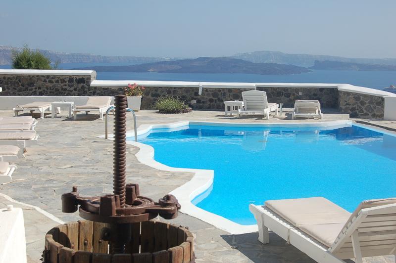 Atlantida Villas Foinikia  Exterior photo